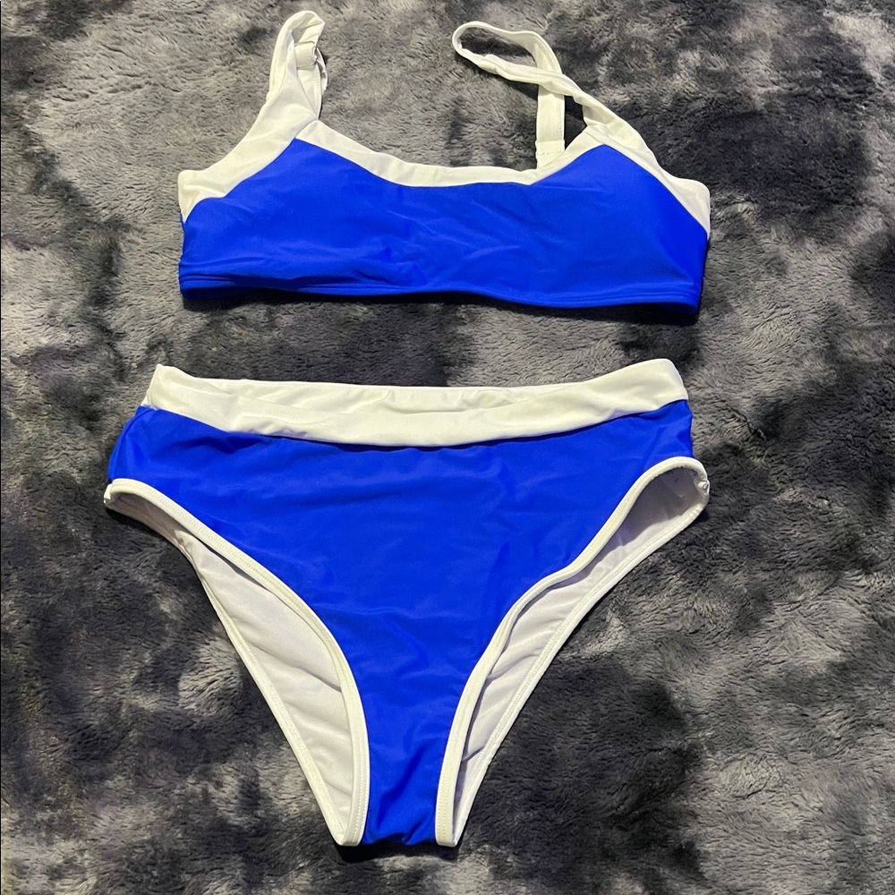 SHEIN Blue and White Women's Bikini Set
